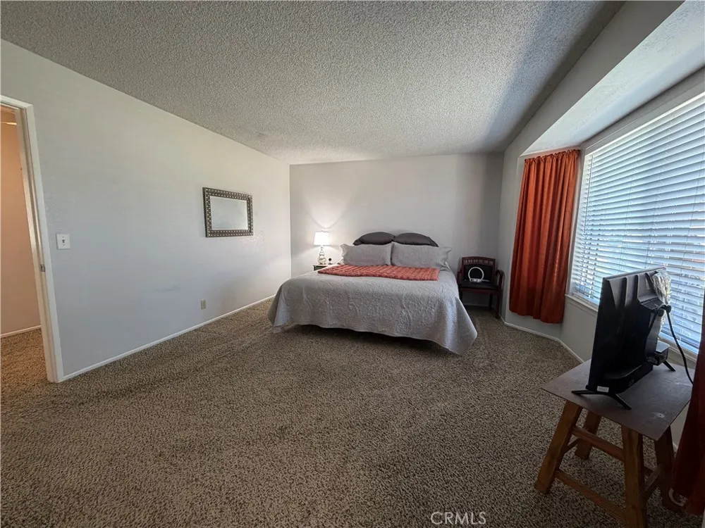 7774 Bangor Avenue Hesperia, CA 92345