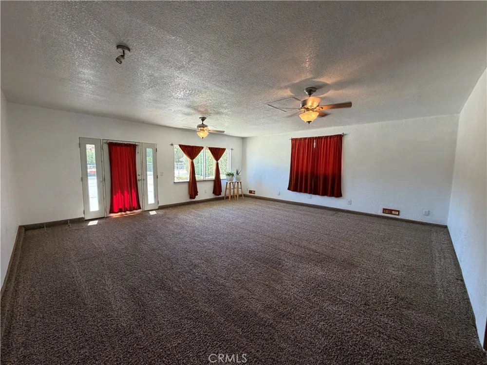 7774 Bangor Avenue Hesperia, CA 92345