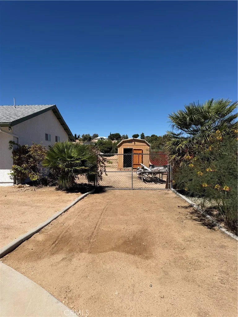7774 Bangor Avenue Hesperia, CA 92345