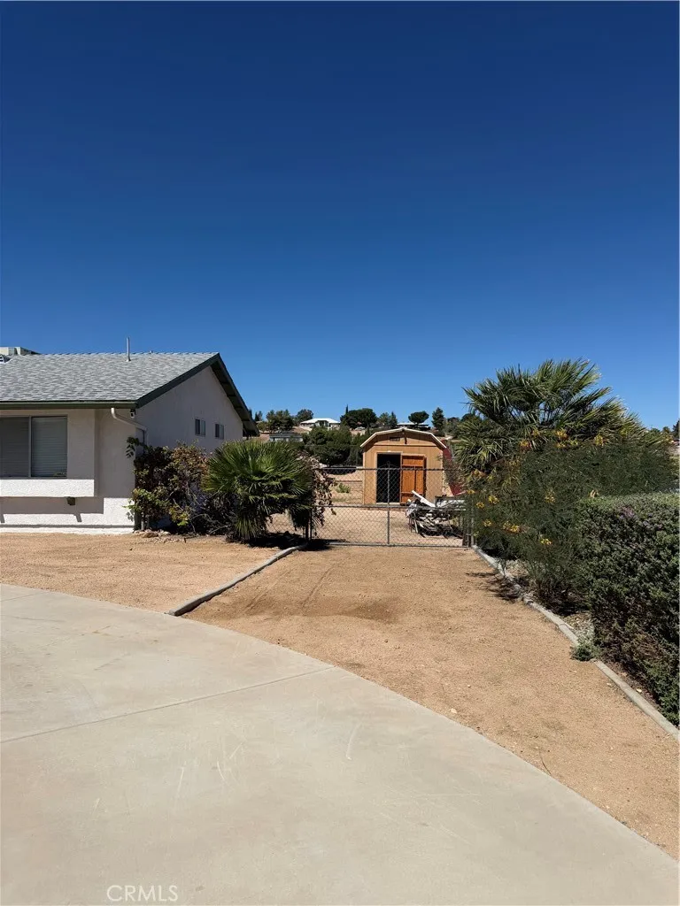 7774 Bangor Avenue Hesperia, CA 92345