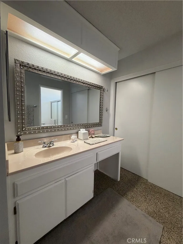 7774 Bangor Avenue Hesperia, CA 92345