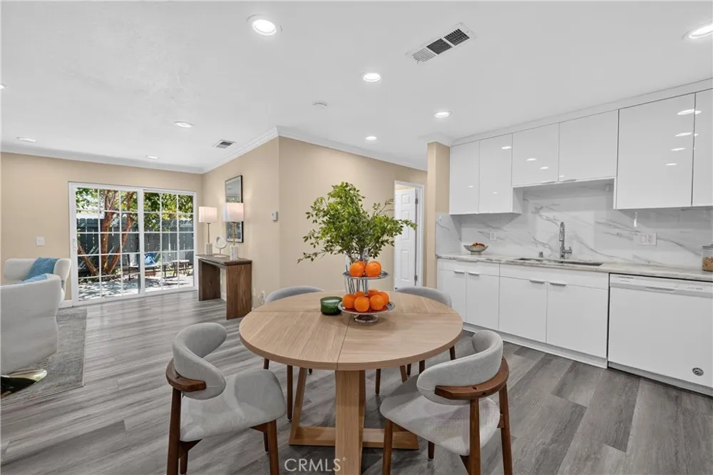 13930 Parkway Garden Grove, CA 92843