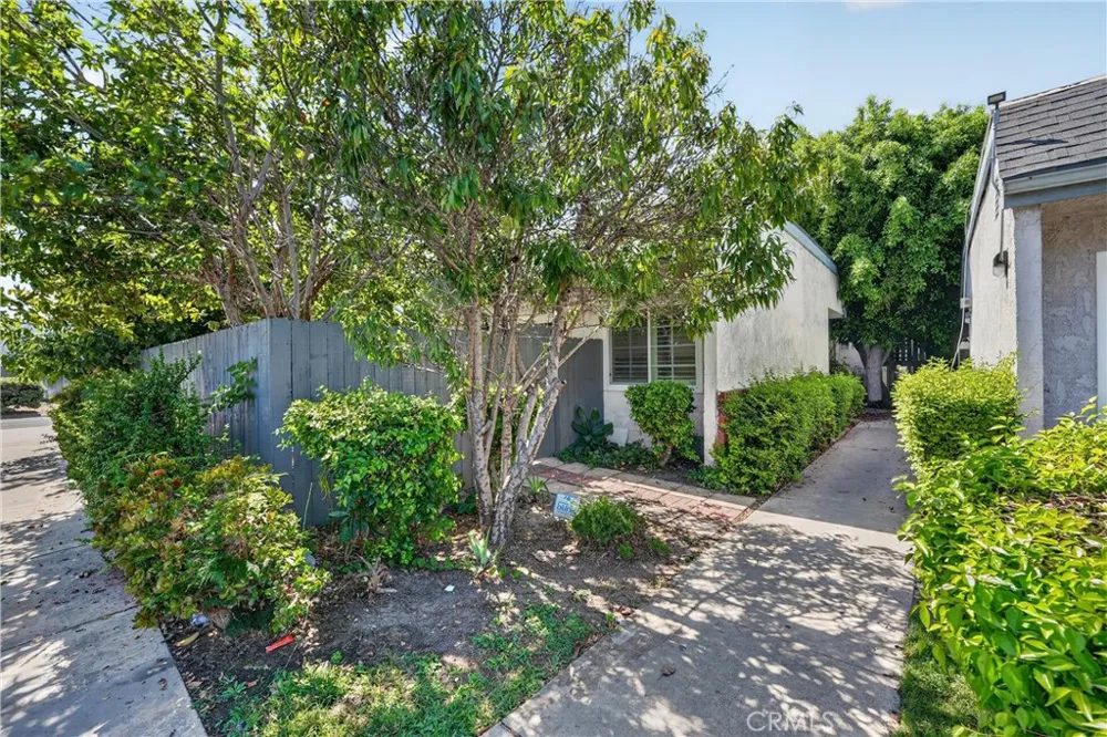 13930 Parkway Garden Grove, CA 92843