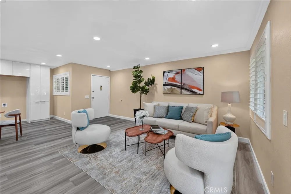 13930 Parkway Garden Grove, CA 92843