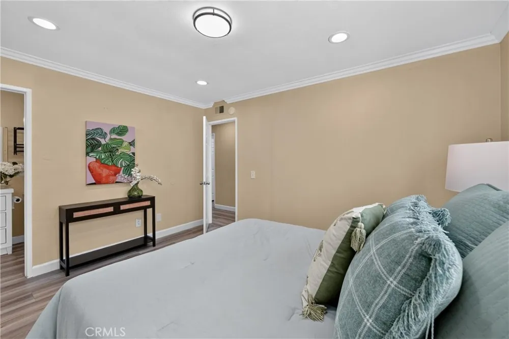 13930 Parkway Garden Grove, CA 92843