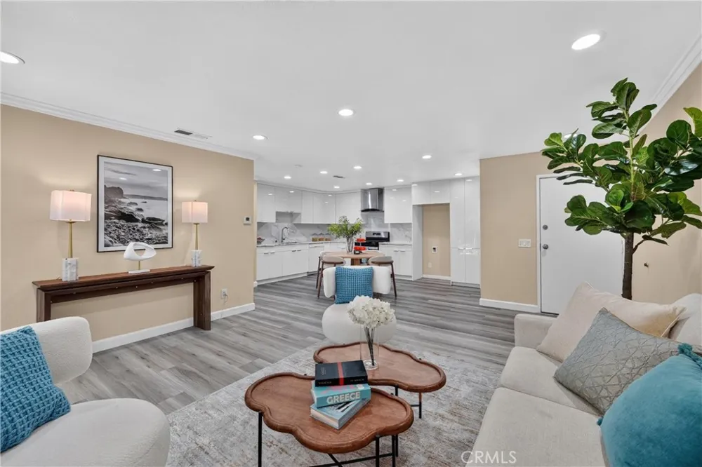 13930 Parkway Garden Grove, CA 92843