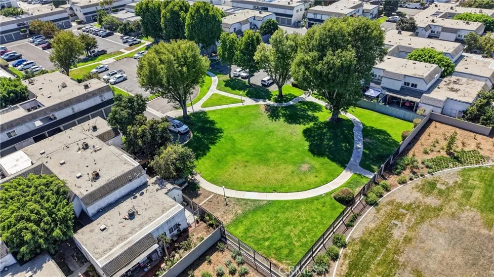 13930 Parkway Garden Grove, CA 92843