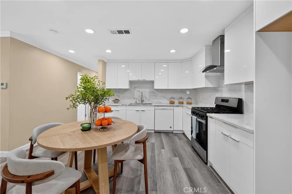 13930 Parkway Garden Grove, CA 92843