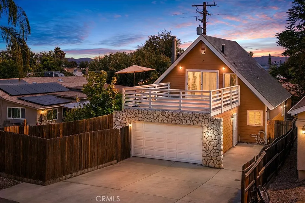 17640 Brightman Avenue Lake Elsinore, CA 92530