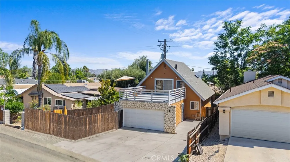 17640 Brightman Avenue Lake Elsinore, CA 92530