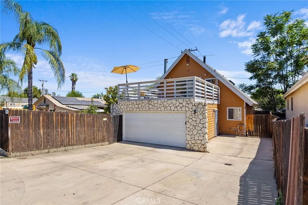 17640 Brightman Avenue Lake Elsinore, CA 92530