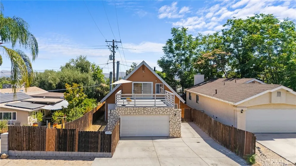 17640 Brightman Avenue Lake Elsinore, CA 92530