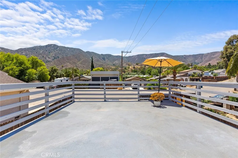 17640 Brightman Avenue Lake Elsinore, CA 92530