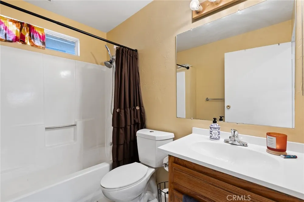 17640 Brightman Avenue Lake Elsinore, CA 92530