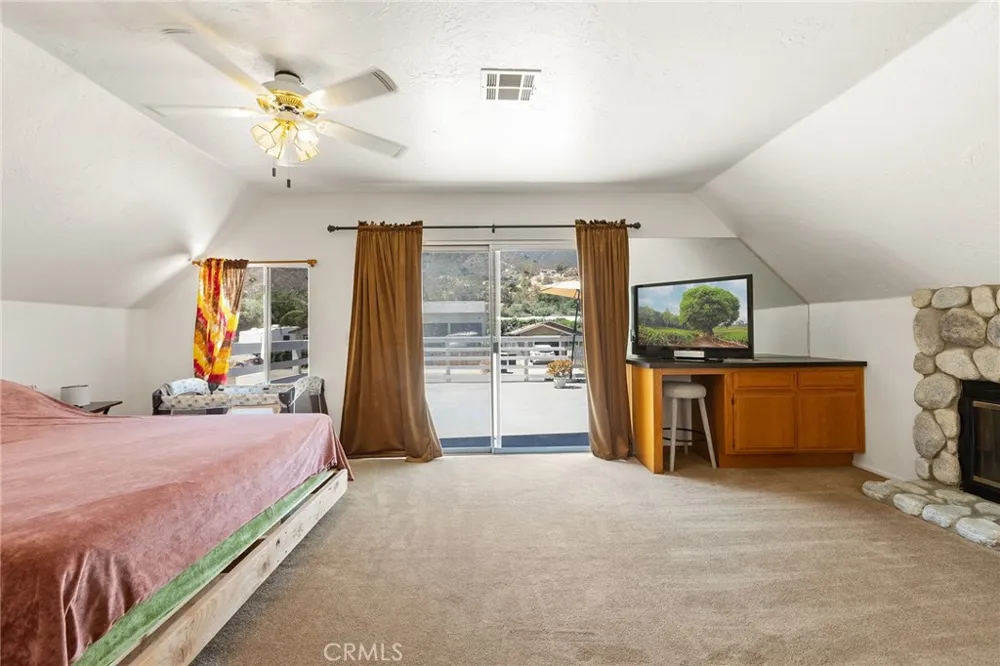 17640 Brightman Avenue Lake Elsinore, CA 92530