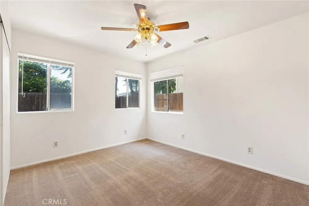 17640 Brightman Avenue Lake Elsinore, CA 92530