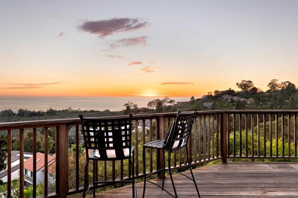 7160 Caminito Pepino La Jolla, CA 92037