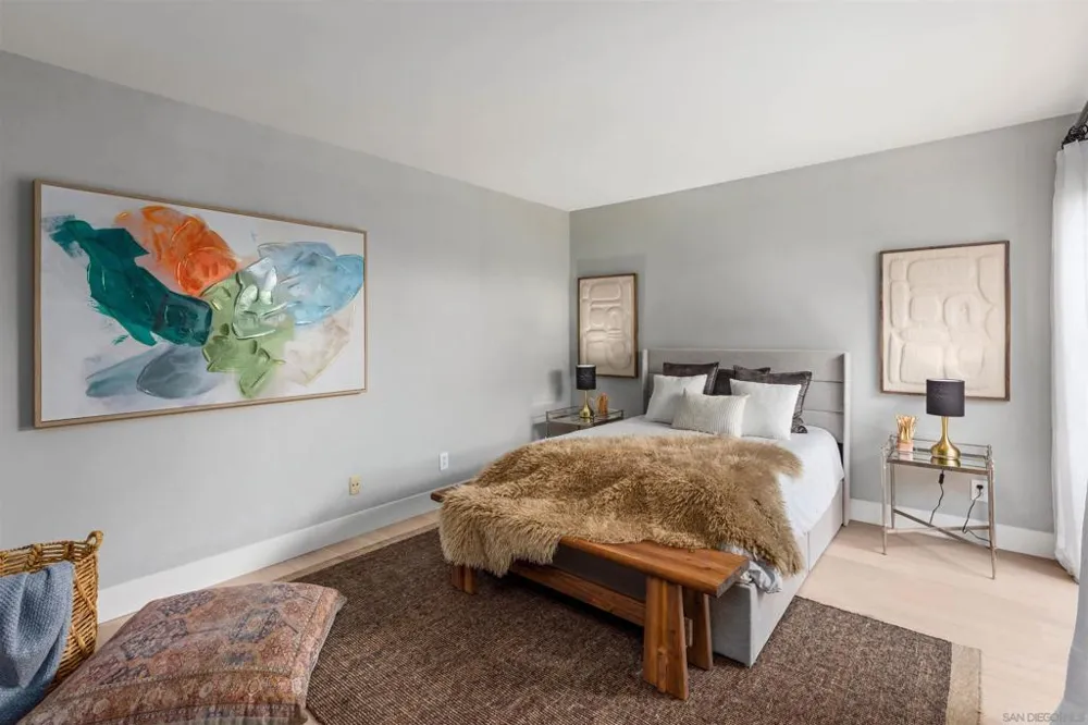 7160 Caminito Pepino La Jolla, CA 92037
