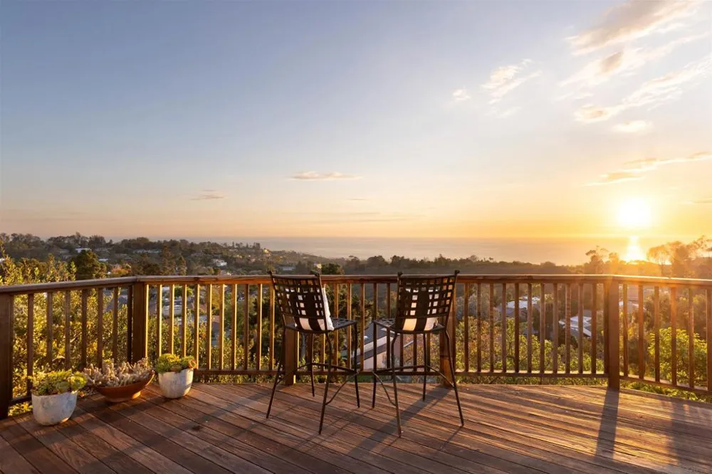 7160 Caminito Pepino La Jolla, CA 92037