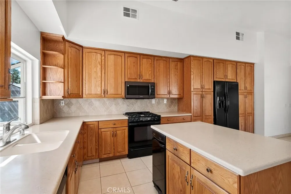 11810 Avalon Yucaipa, CA 92399