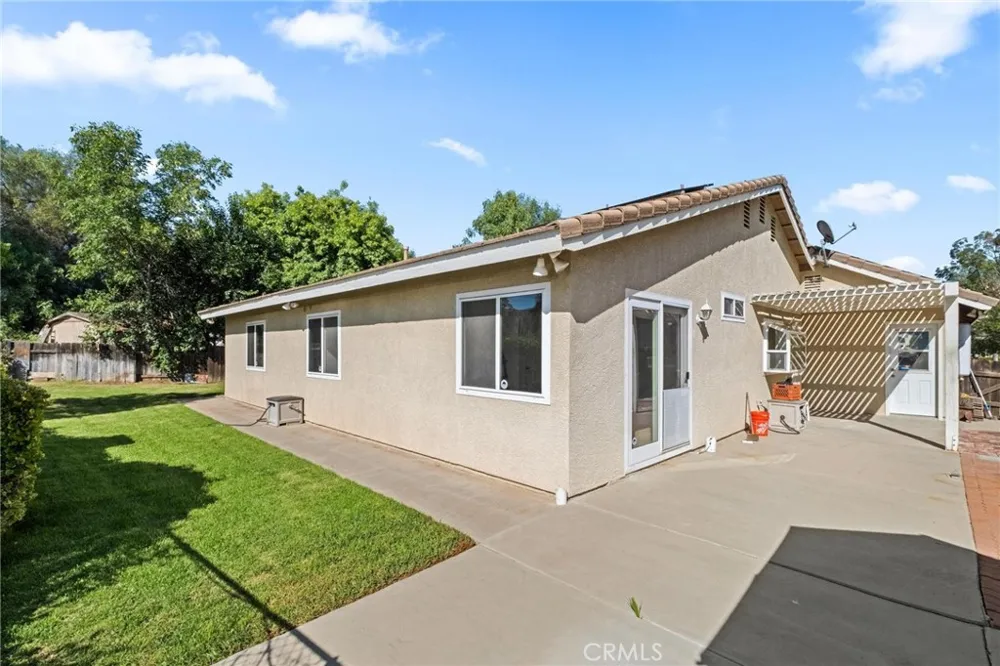 11810 Avalon Yucaipa, CA 92399