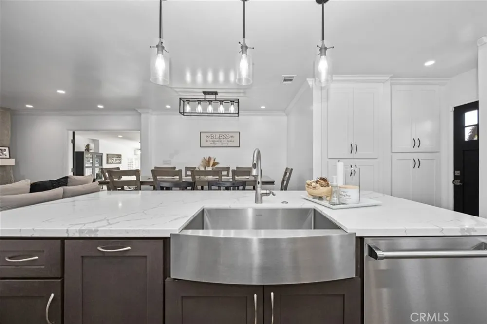 15202 Fernview Whittier, CA 90604