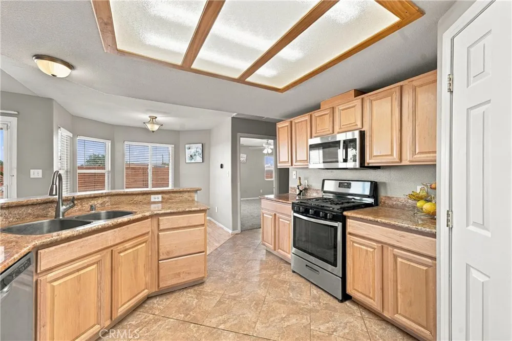 7711 Dogwood Avenue California City, CA 93505