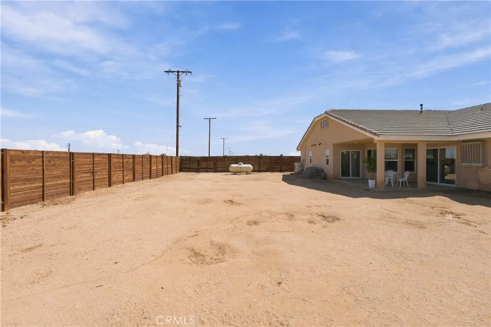 7711 Dogwood Avenue California City, CA 93505