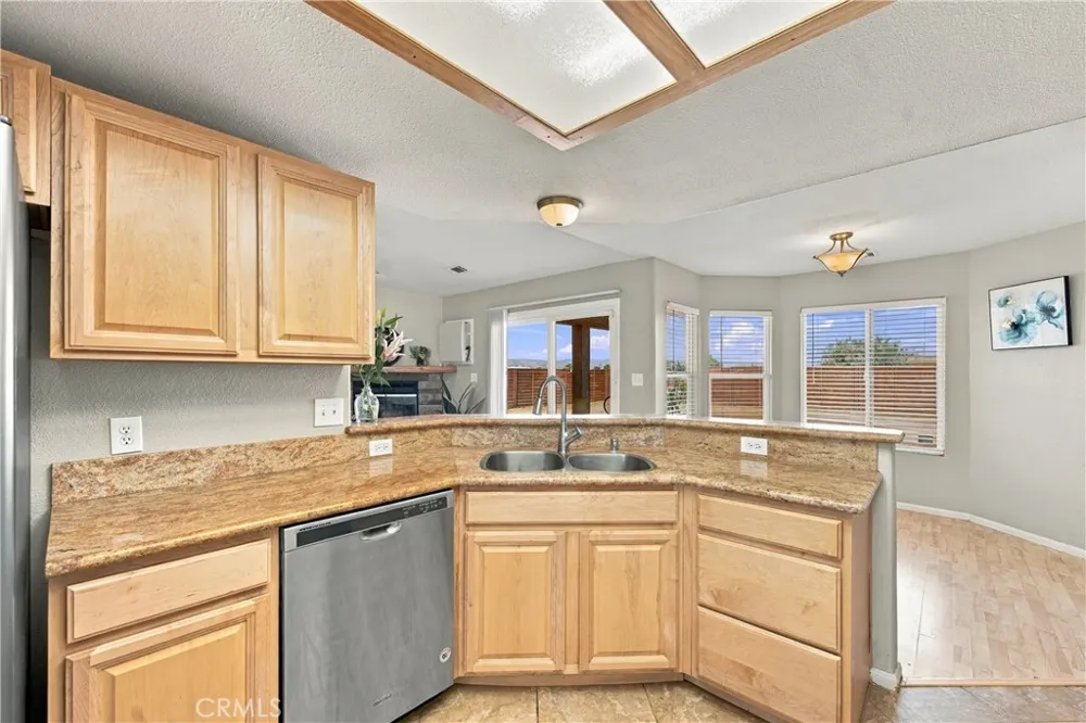 7711 Dogwood Avenue California City, CA 93505