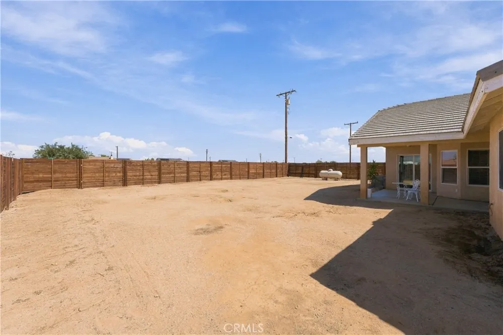 7711 Dogwood Avenue California City, CA 93505
