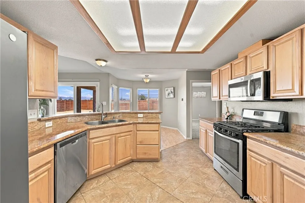7711 Dogwood Avenue California City, CA 93505