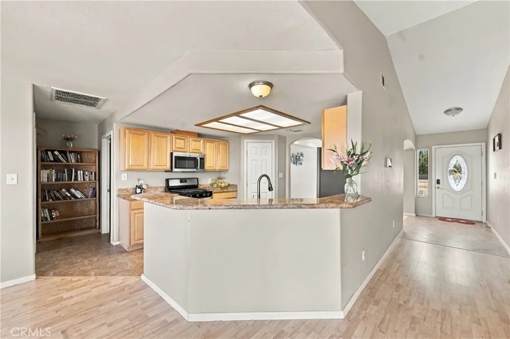7711 Dogwood Avenue California City, CA 93505