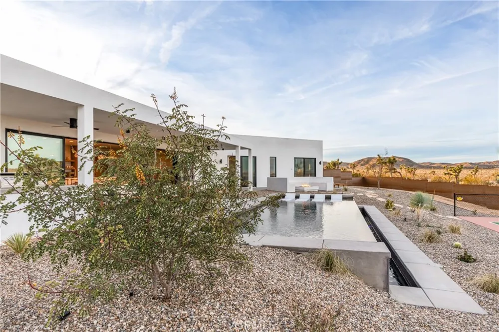6715 Juniper Road Joshua Tree, CA 92252
