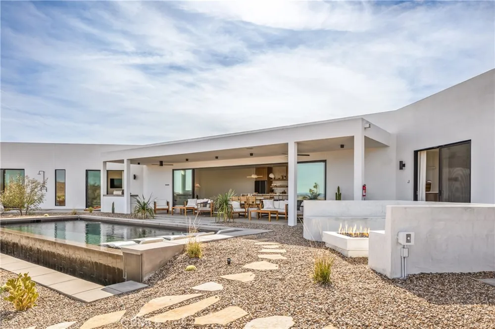6715 Juniper Road Joshua Tree, CA 92252