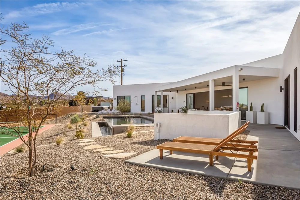 6715 Juniper Road Joshua Tree, CA 92252