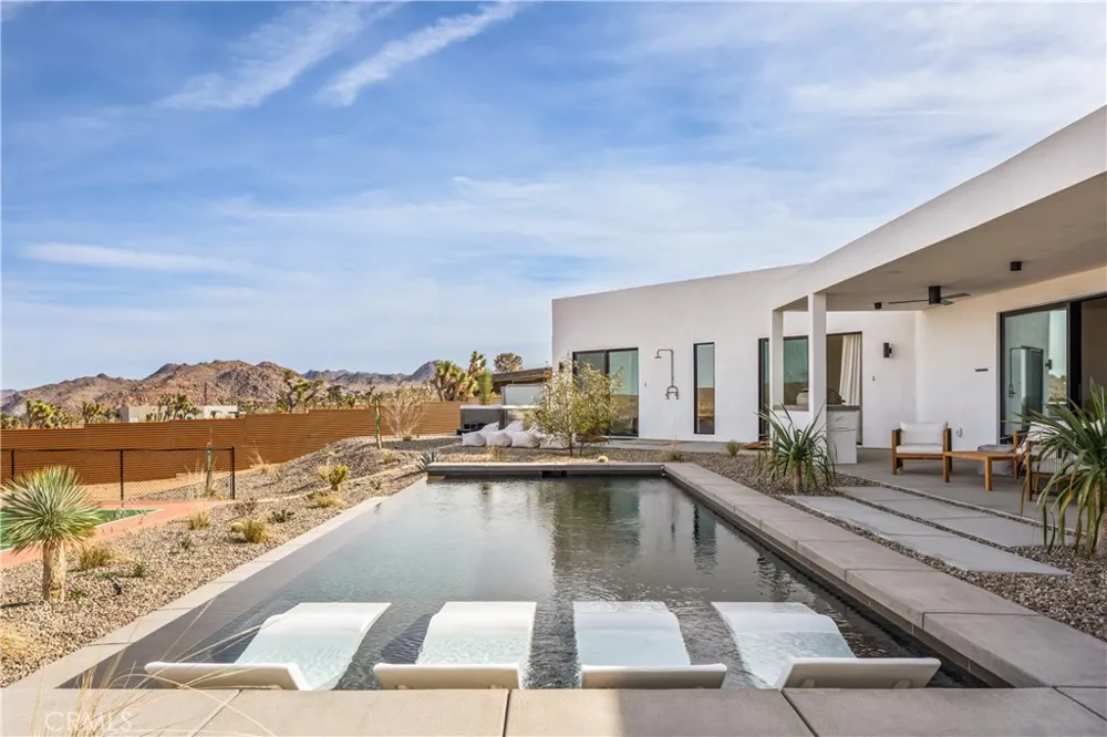 6715 Juniper Road Joshua Tree, CA 92252