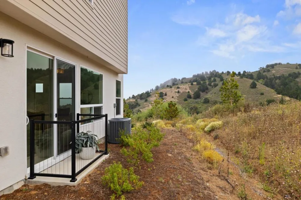 825 Fassler Avenue Pacifica, CA 94044