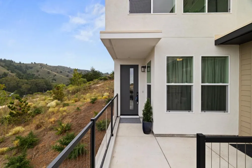 825 Fassler Avenue Pacifica, CA 94044