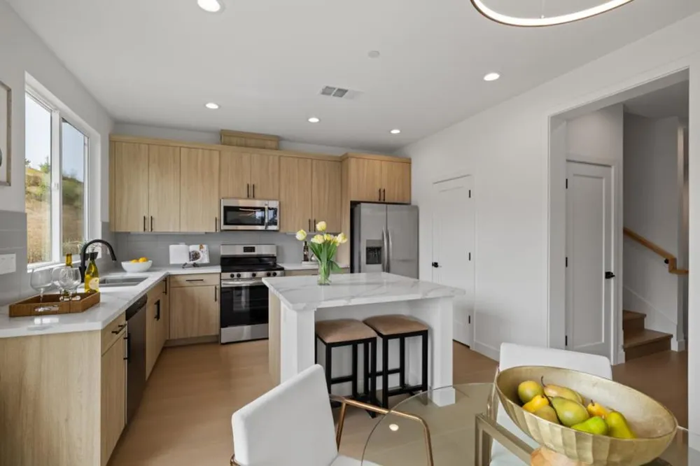 825 Fassler Avenue Pacifica, CA 94044