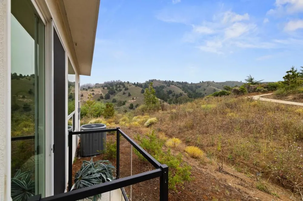 825 Fassler Avenue Pacifica, CA 94044