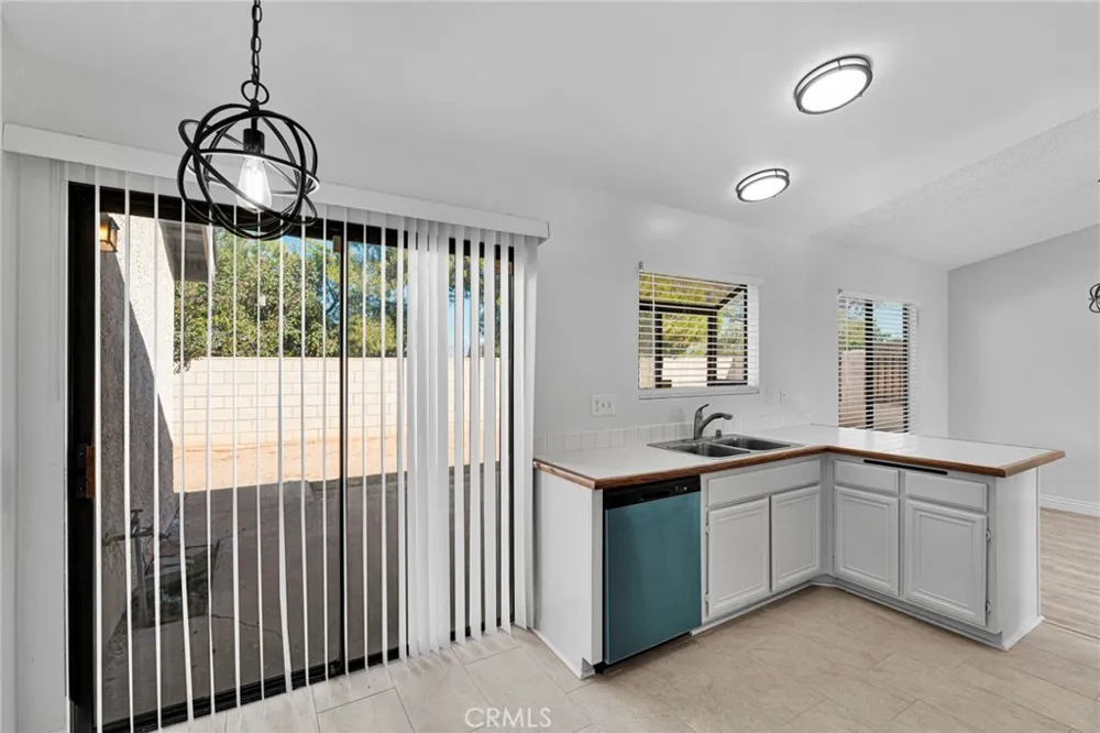 9189 Applewood Hesperia, CA 92344