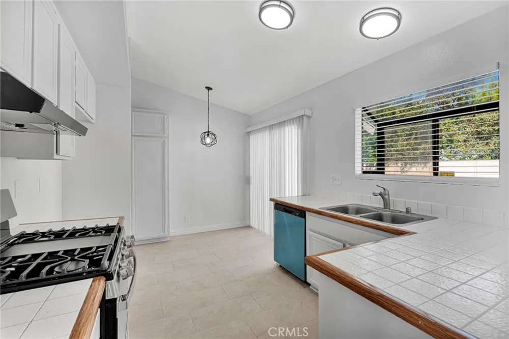 9189 Applewood Hesperia, CA 92344
