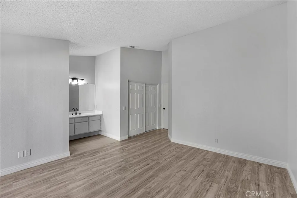9189 Applewood Hesperia, CA 92344