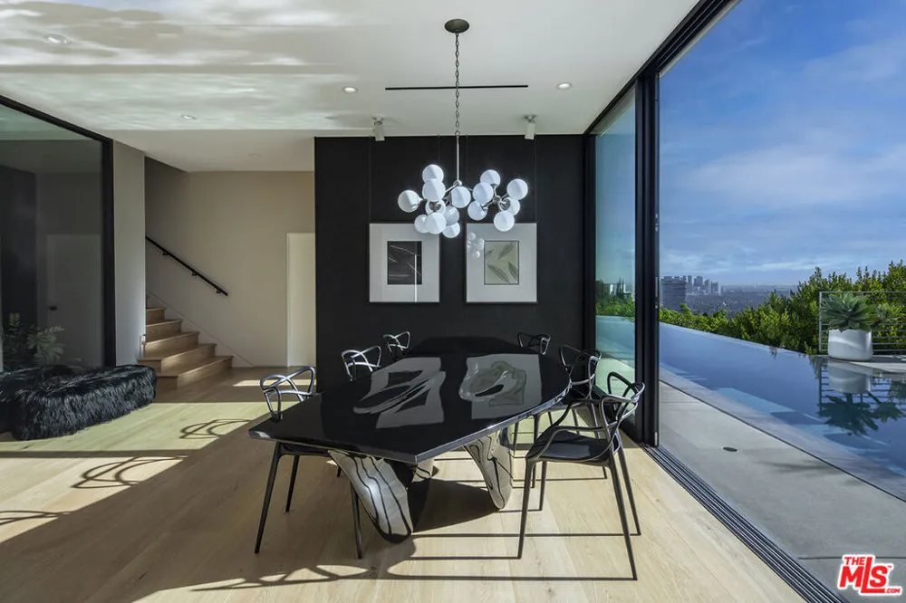 1517 Oriole Lane Los Angeles, CA 90069