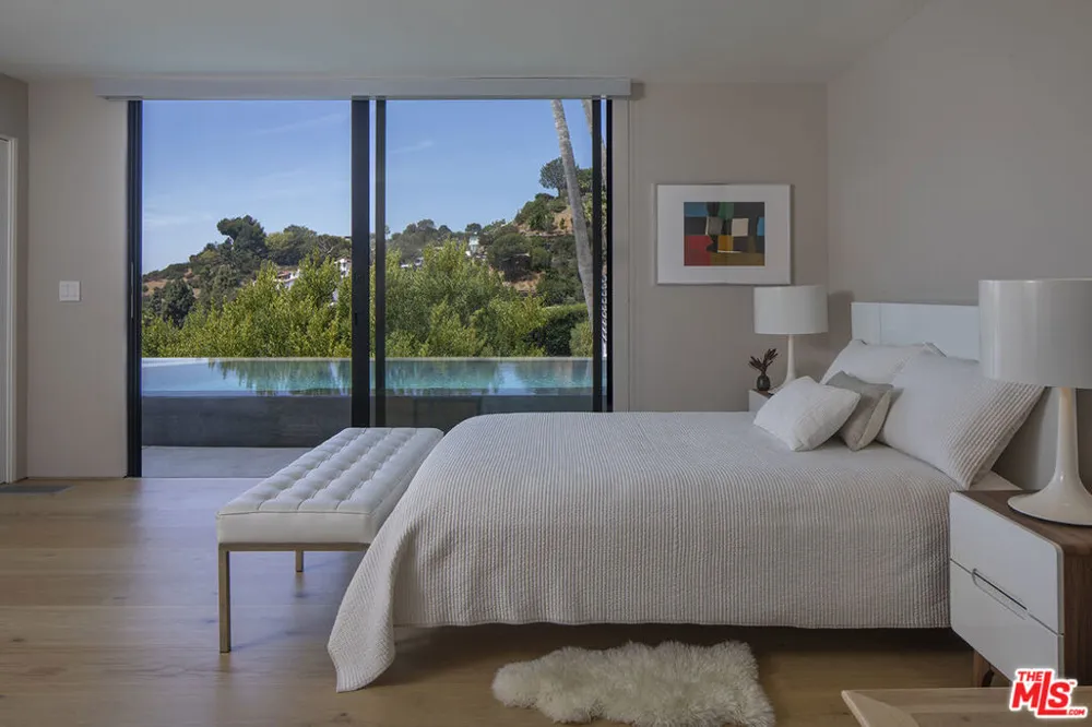 1517 Oriole Lane Los Angeles, CA 90069