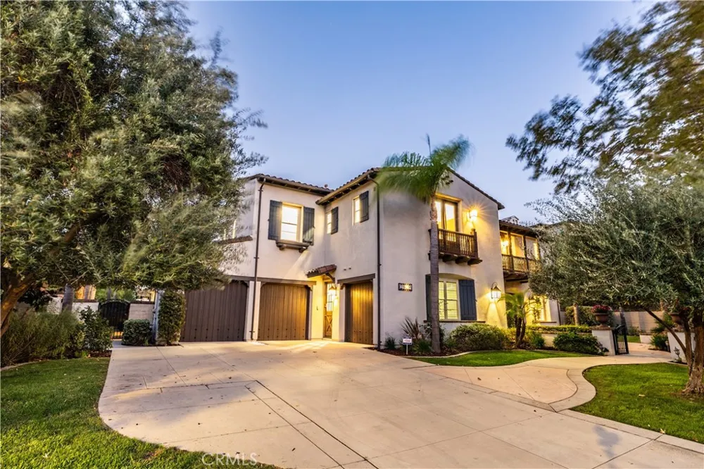 2879 Venezia Court Chino Hills, CA 91709