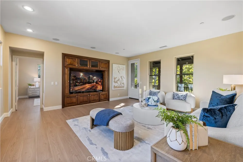 2879 Venezia Court Chino Hills, CA 91709