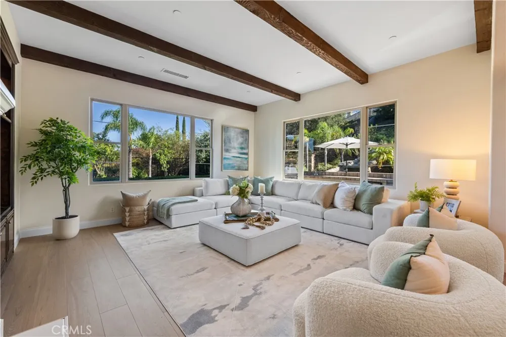 2879 Venezia Court Chino Hills, CA 91709