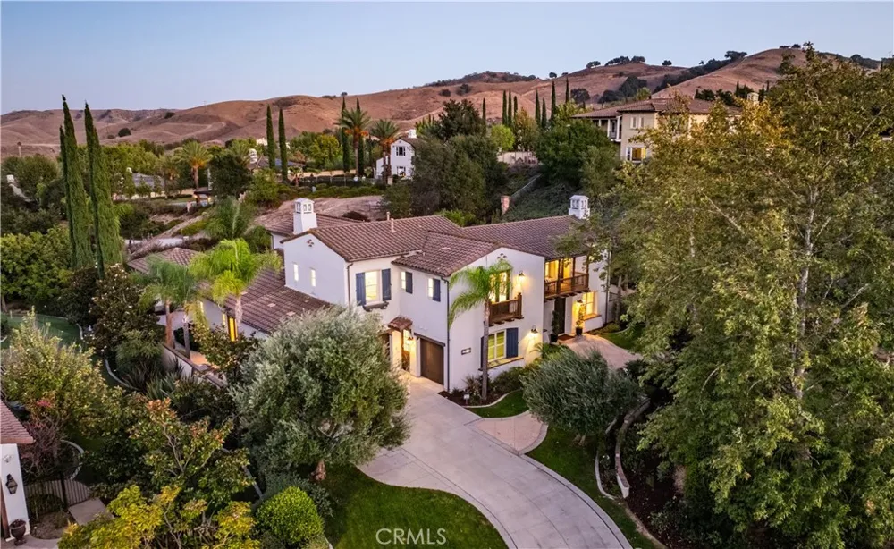 2879 Venezia Court Chino Hills, CA 91709