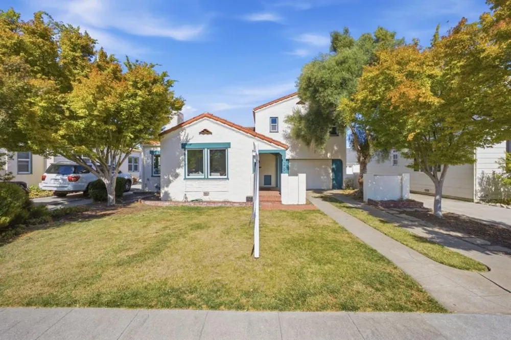 126 Rogers Avenue Watsonville, CA 95076